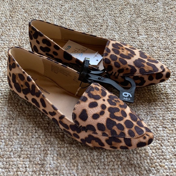 Time and Tru Shoes - NWT Animal Print Flats - Women's 6.5